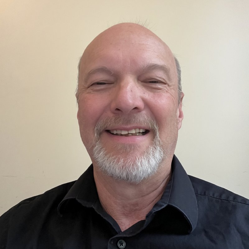 Roy Ellis Roy-Ellis data-displaymode=